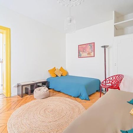 Radiant Flat - Spacious Studio Apartment - Marais Parigi Esterno foto